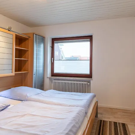Haus Cux, App 4 Apartment *